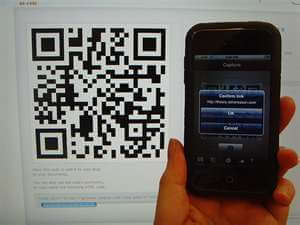 QR-Code-and-Phone